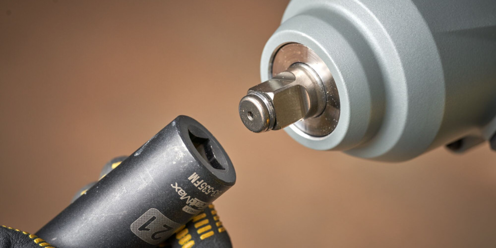 typ uchwytu - klucz udarowy Stanley SFMCF940