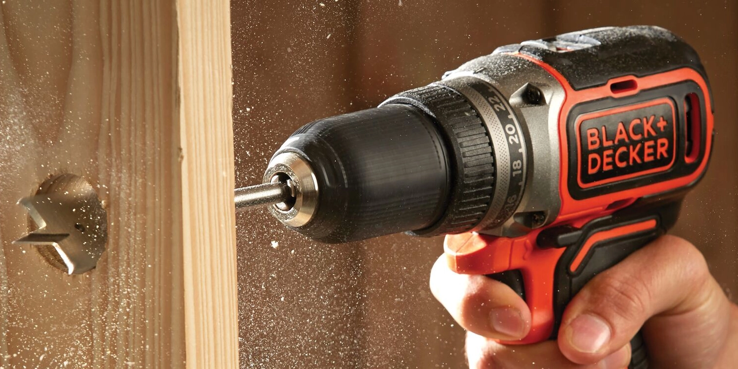 Wiertarko wkrętarka Black Decker BL186KB wiercenie w drewnie