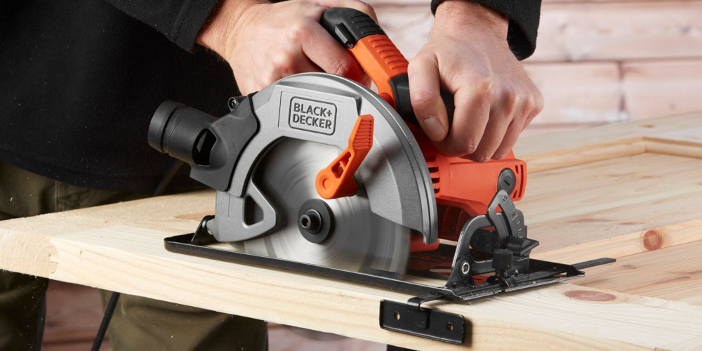 Piła tarczowa sieciowa Black Decker CS1550