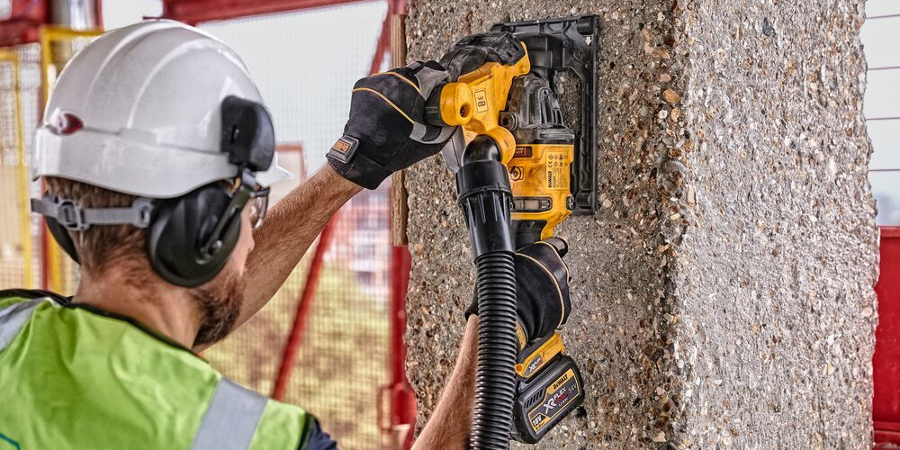 DeWALT DCG200T2