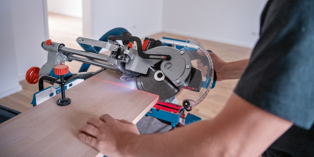 Ukośnica akumulatorowa Bosch GCM 18V-216