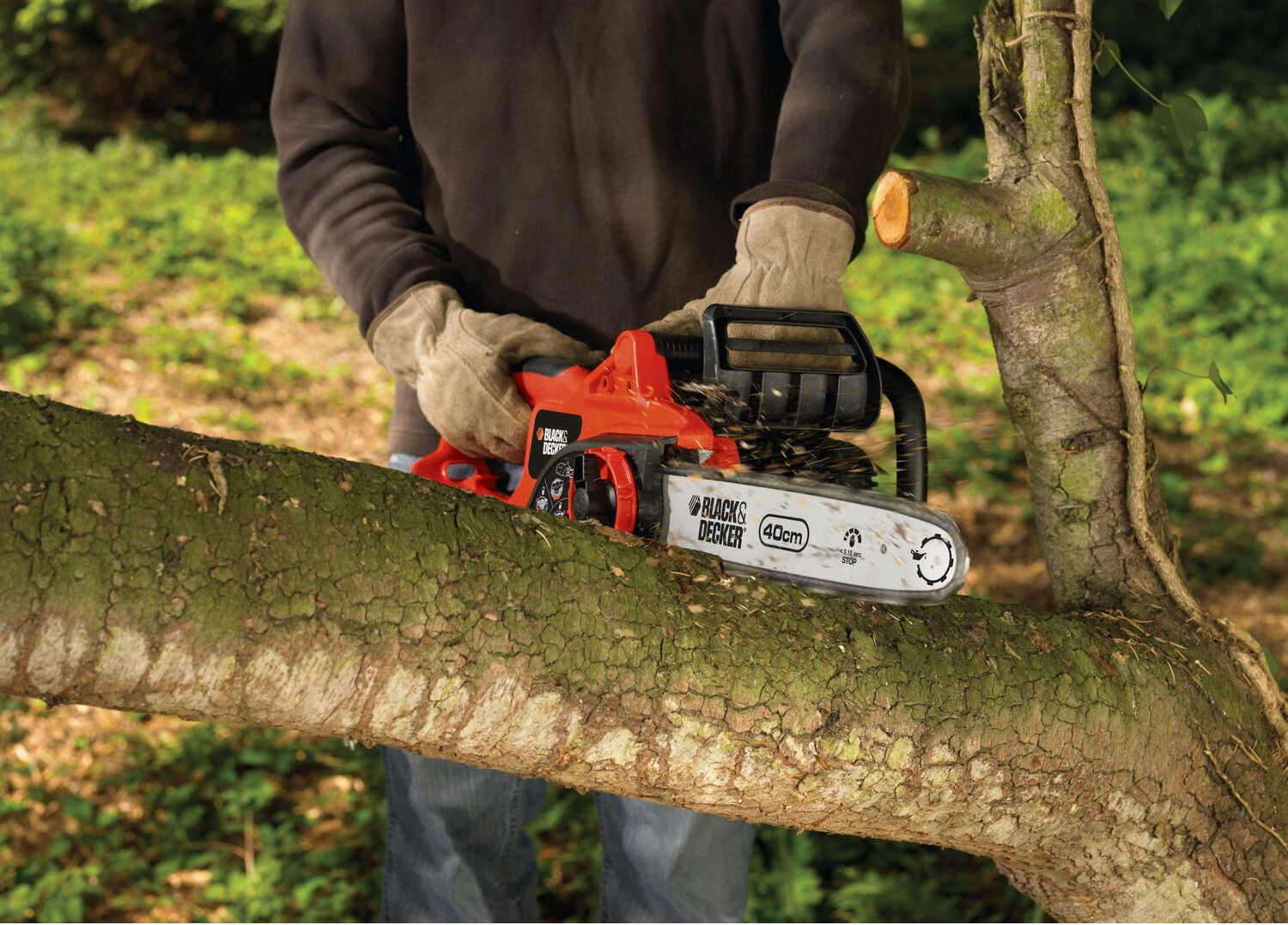 Zastosowanie pilarki akumulatorowej Black+decker
