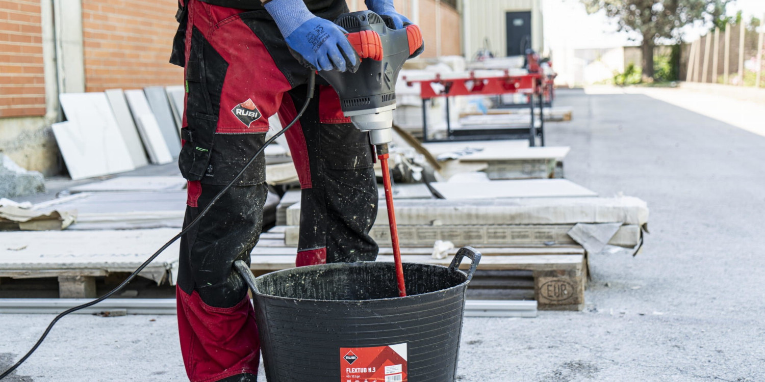 Mieszarka elektryczna do mieszania fugi