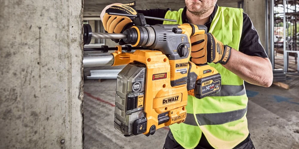 Dewalt 54V XR FLEXVOLT DCH335