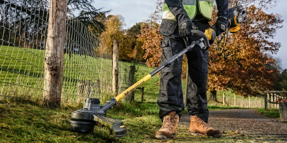 Dewalt 54V XR FLEXVOLT DCM571