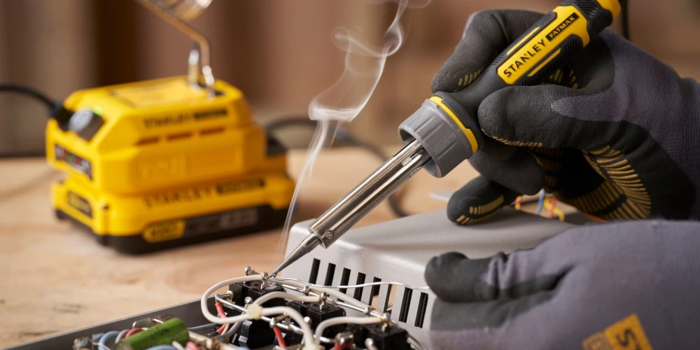 Stanley FATMAX V20 SFMCE040