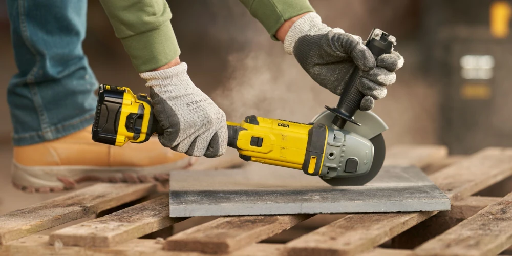 Stanley FATMAX V20 SFMCG400
