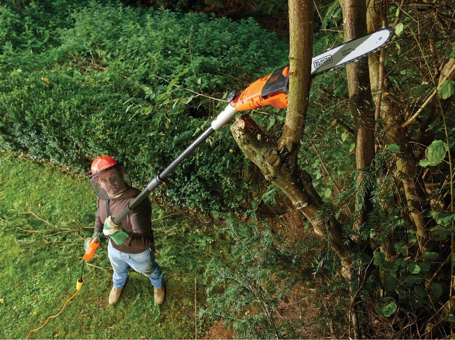 Zastosowanie pilarki łańcuchowej black decker na wysięgniku