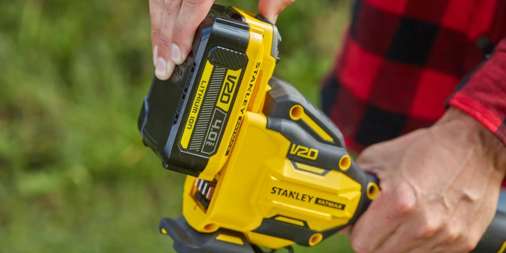 Podkaszarka Stanley SFMCSTB933