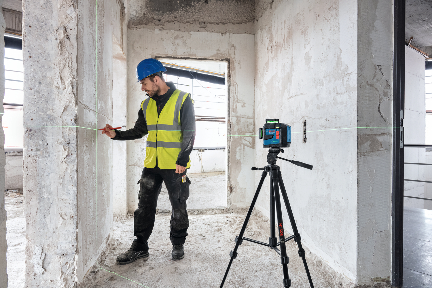 laser krzyżowy Bosch GLL 80-33 G
