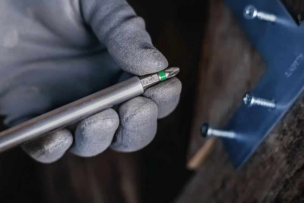 Wkrętak Bosch 1600A039PK – mechanizm grzechotkowy i wymienne bity