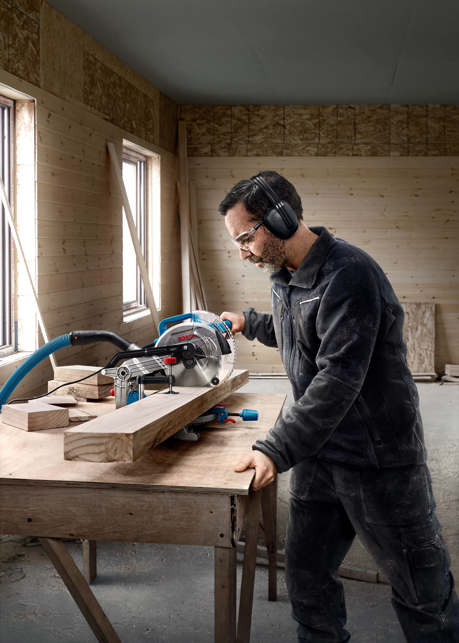 PIŁA UKOŚNICA BOSCH GCM 216 PROFESSIONAL